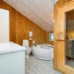 Feriehus 8 Person In Melby