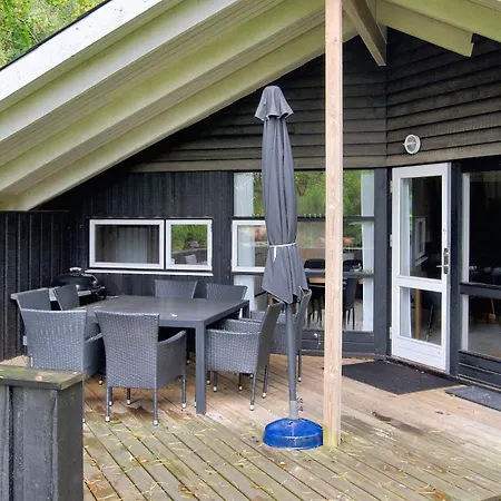Semesterbostad 8 Person In